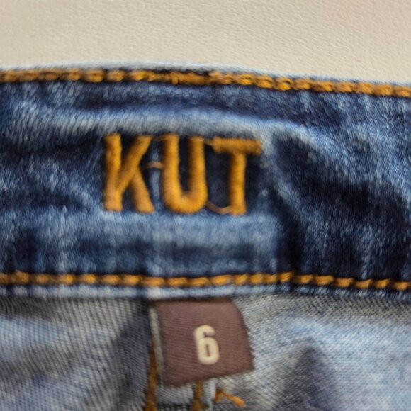 Kut From The Kloth  Lightly Distressed Medium Wash Jeans Size 6 - Picture 11 of 13